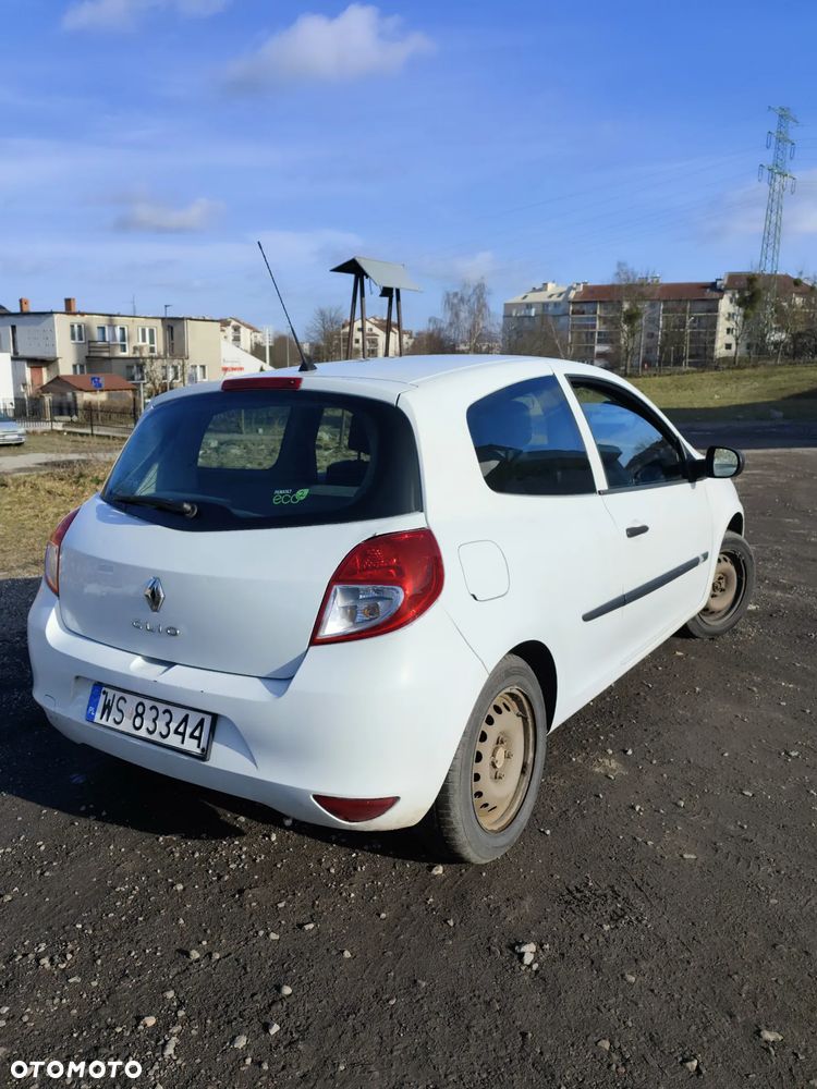 Renault Clio - 2
