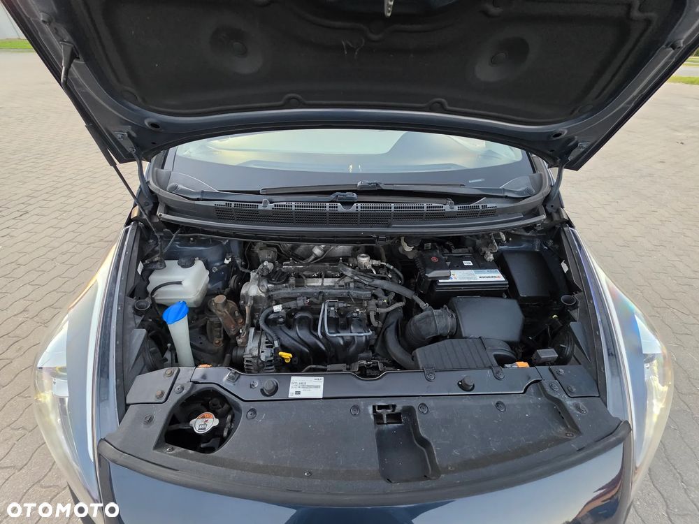 Kia Carens - 22