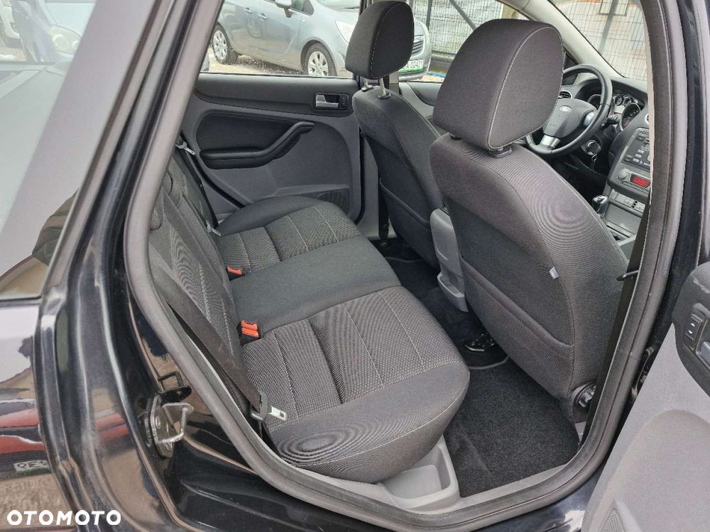 Ford Focus - 20