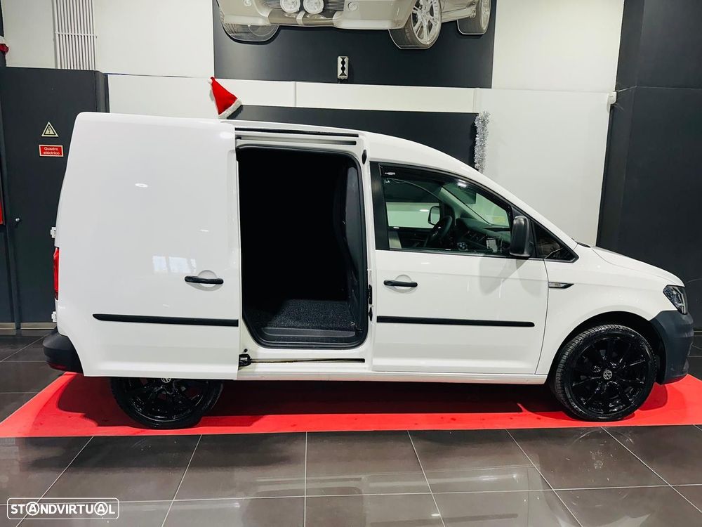 VW Caddy 2.0 TDI (5L) DSG - 38