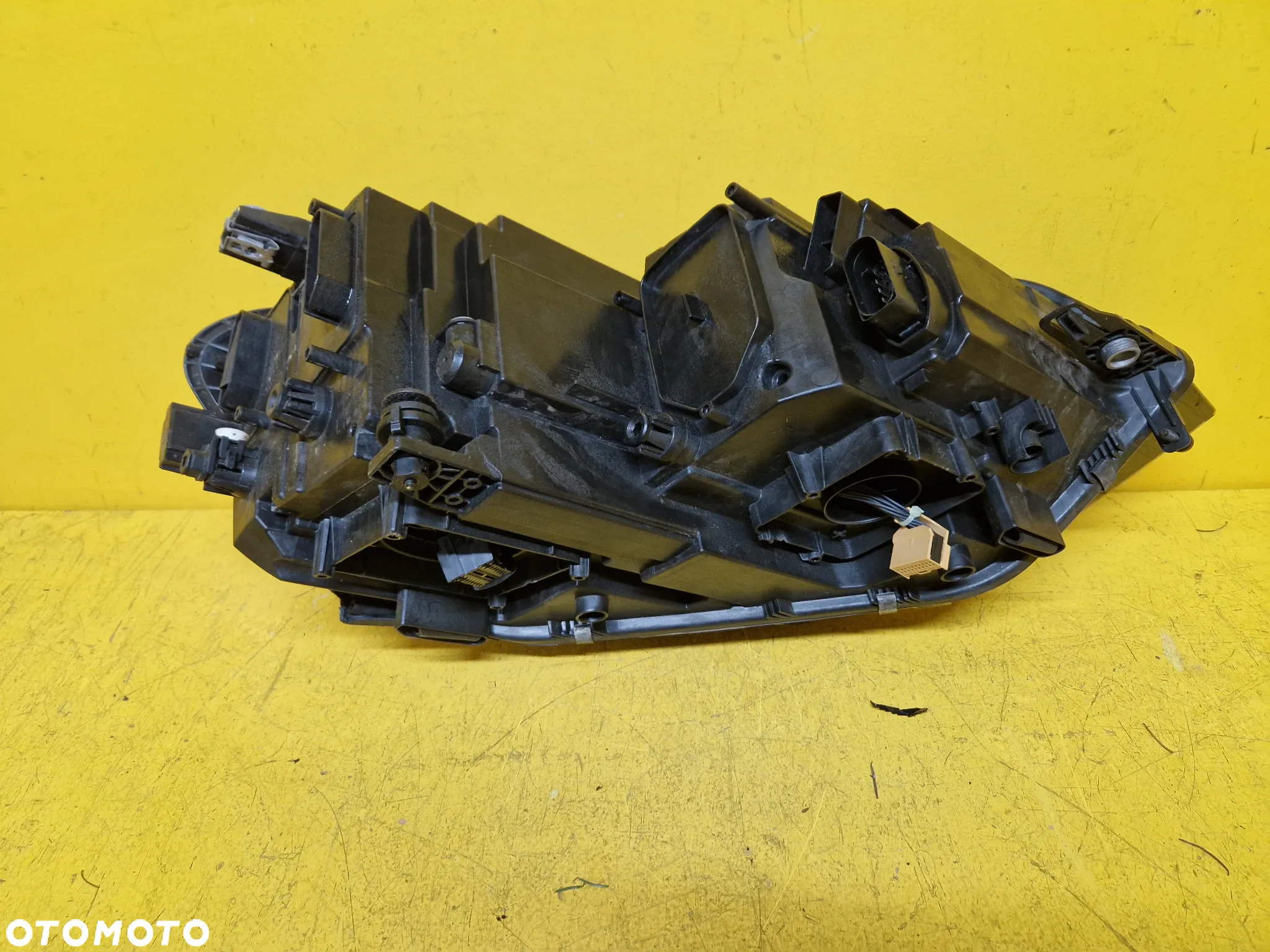 VW TOURAN III LAMPA LEWA PRZOD FULL LED 5TB941035B - 7