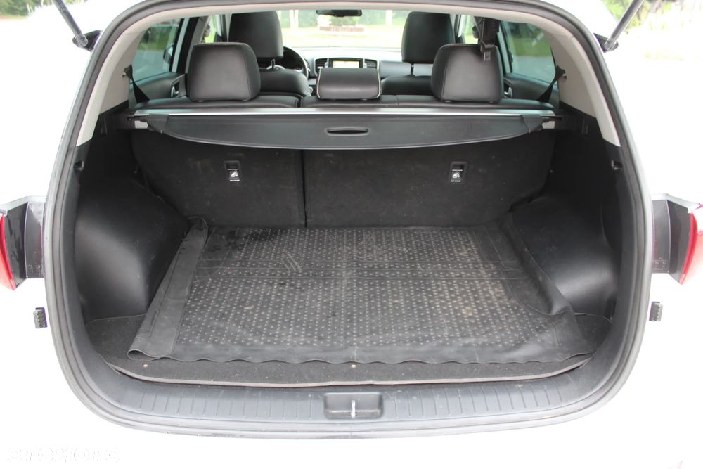 Kia Sportage 1.7 CRDI 2WD Attract - 14