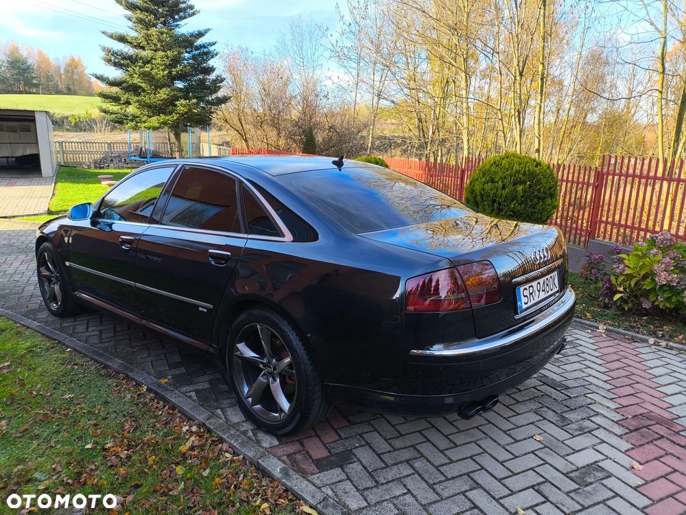 Audi A8 - 8