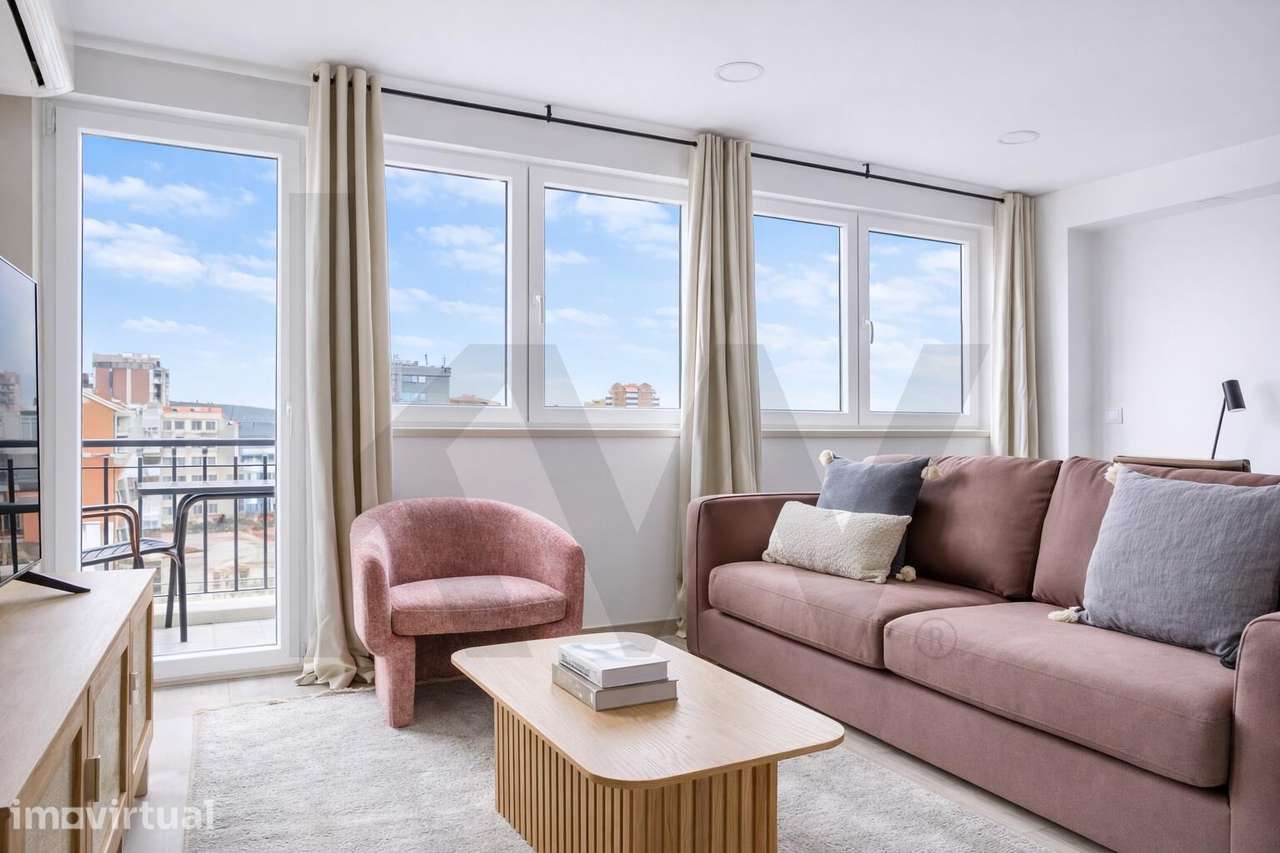 Penthouse T3 com Vista Panorâmica na Avenida da República | Avenidas N - Grande imagem: 2/17