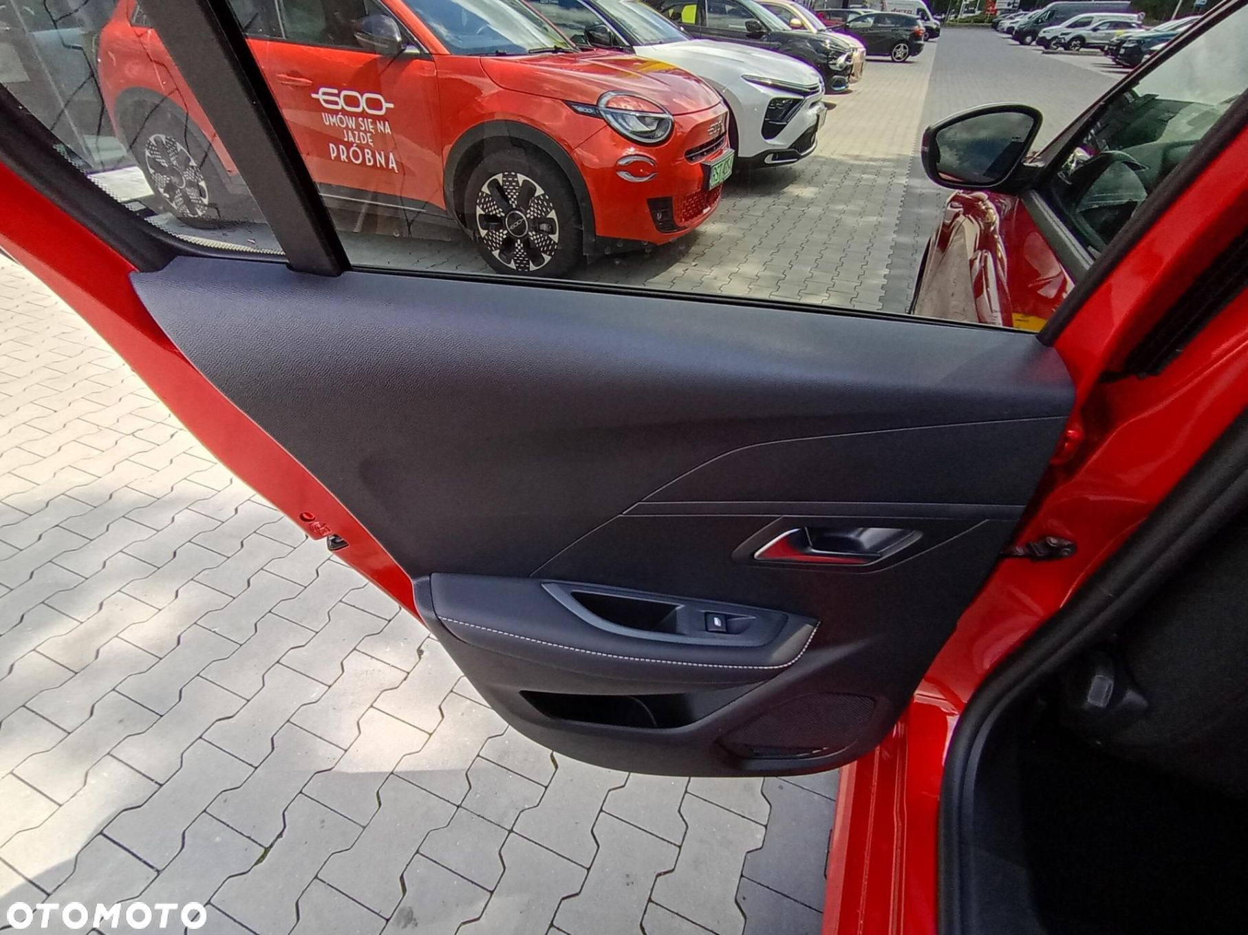Peugeot 208 - 20
