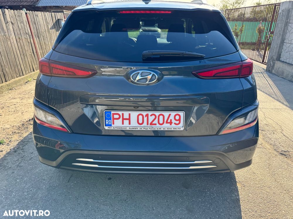 Hyundai KONA - 5