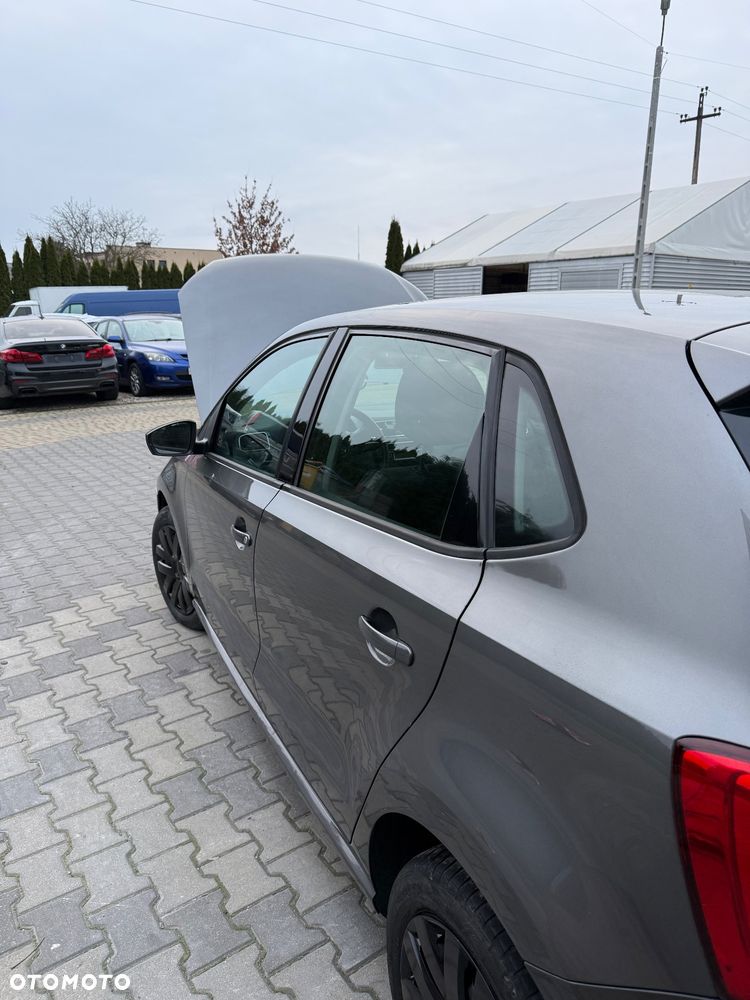 Volkswagen Polo 1.4 16V Highline DSG - 7