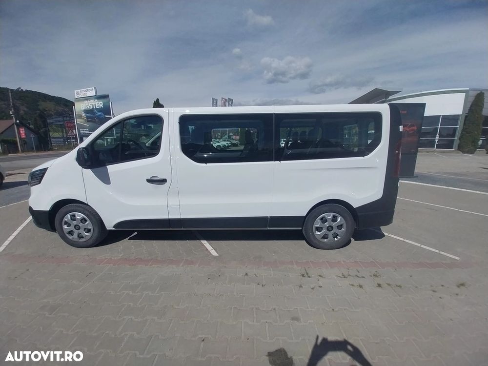 Renault Trafic 2.0 Blue dCi 110 S&S L2 8+1 Life - 17