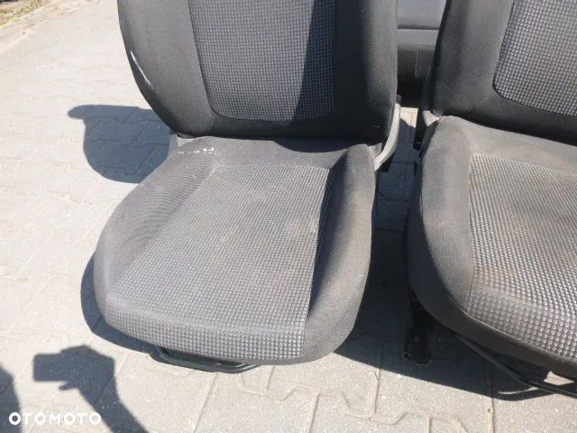 FOTEL FOTELE LEWY PRZÓD PRAWY PRZÓD + TYLNA KANAPA OPEL CORSA D 5D - 29