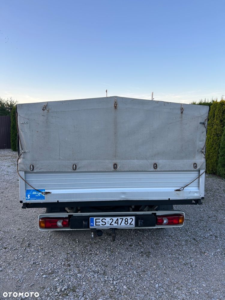 Volkswagen Transporter - 11