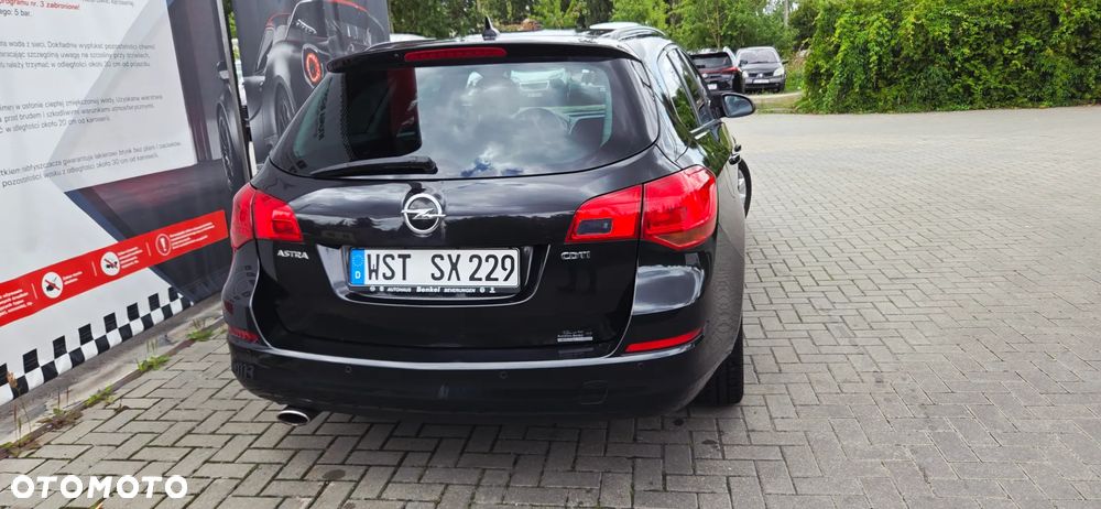 Opel Astra 2.0 CDTI DPF Automatik Design Edition - 11