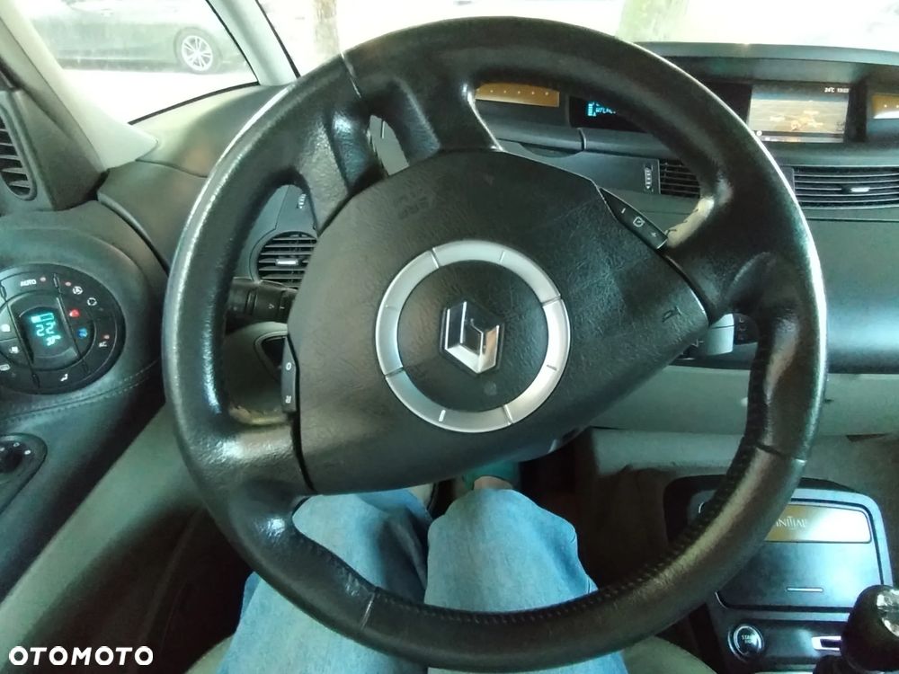 Renault Espace 2.0 dCi Initiale - 7