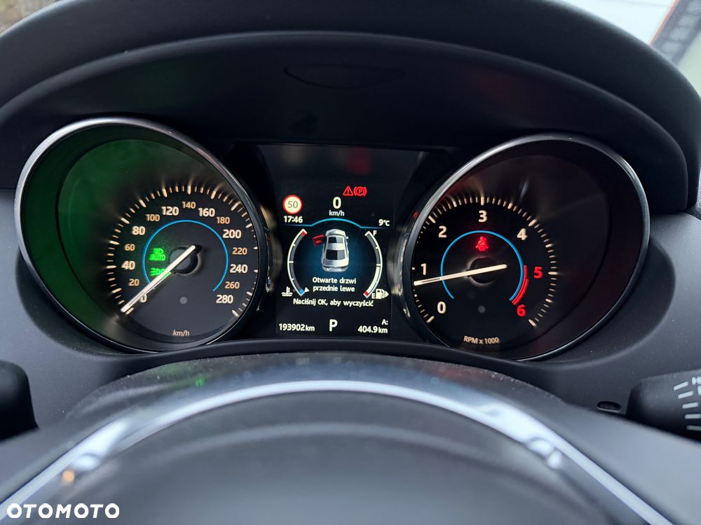 Jaguar XE 20d R-Sport - 27