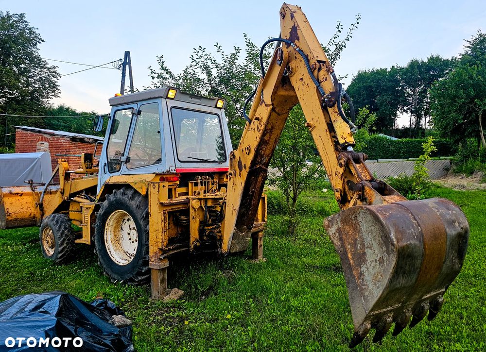 Komatsu FAI 262 - 2