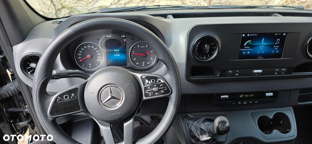 Mercedes-Benz Sprinter - 14