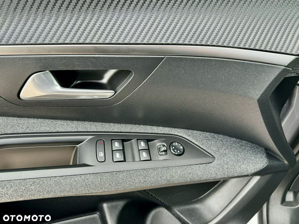 Peugeot 3008 1.2 PureTech Crossway S&S EAT6 - 38