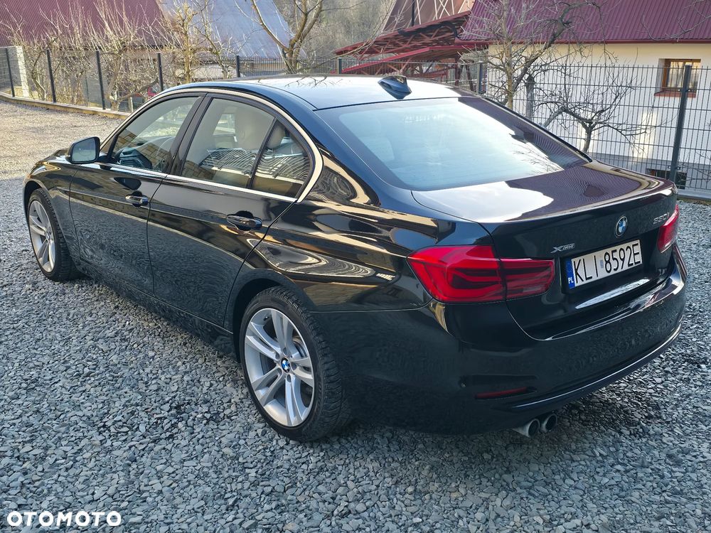BMW Seria 3 ver-330i-gpf-xdrive-sport-line - 11