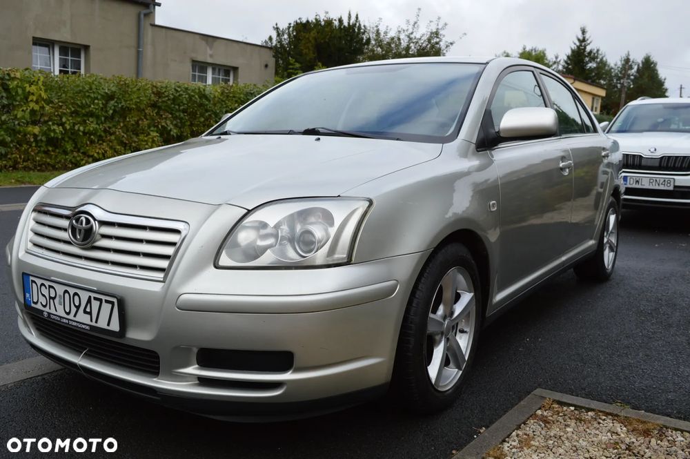 Toyota Avensis 1.6 VVT-i Luna - 5
