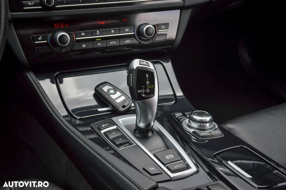 BMW Seria 5 520d Sport-Aut. - 9