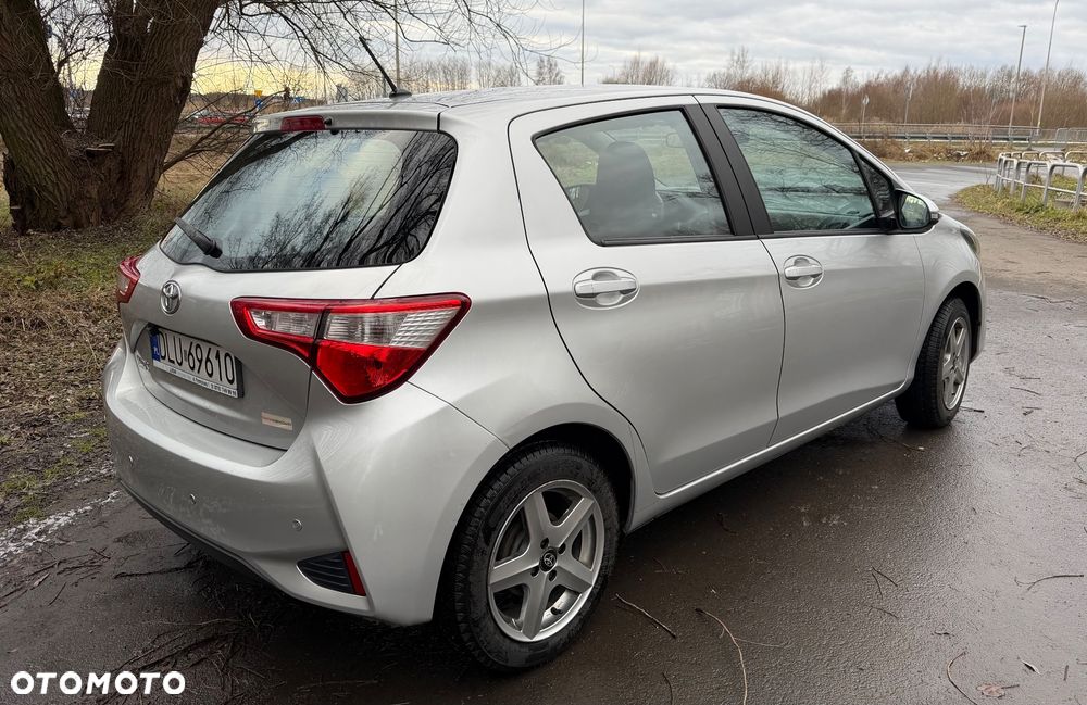 Toyota Yaris 1.0 Active EU6 - 5