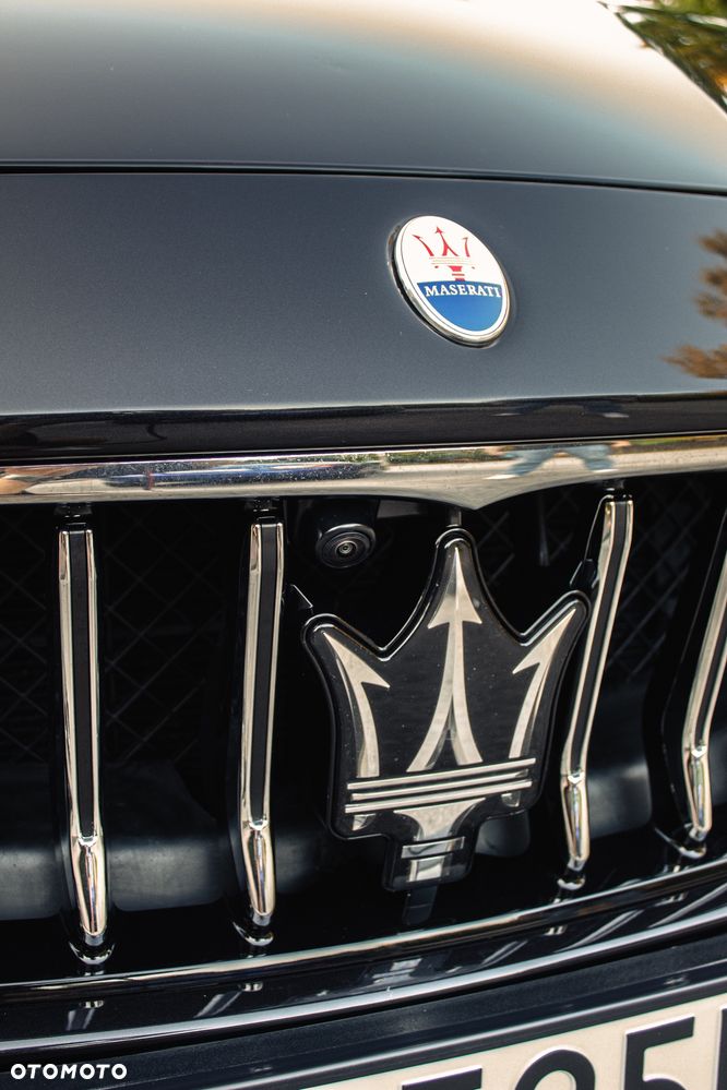 Maserati Ghibli S GranSport - 25