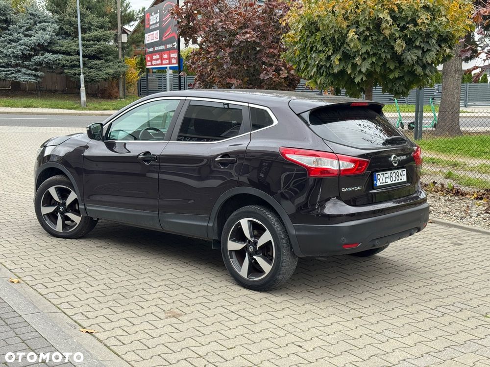 Nissan Qashqai 1.6 DCi Xtronic N-Connecta - 36