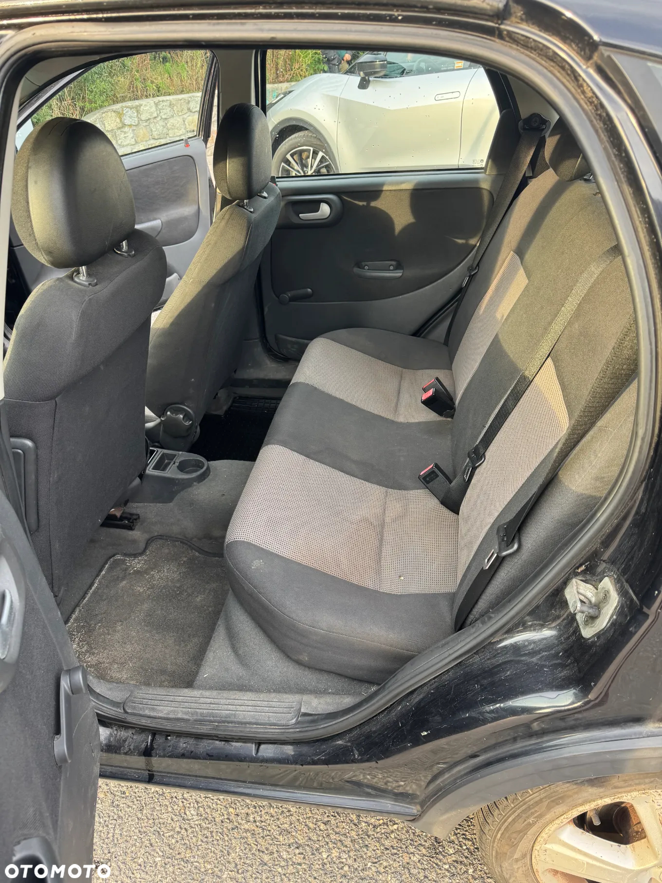 Opel Corsa 1.8 16V Enjoy - 12