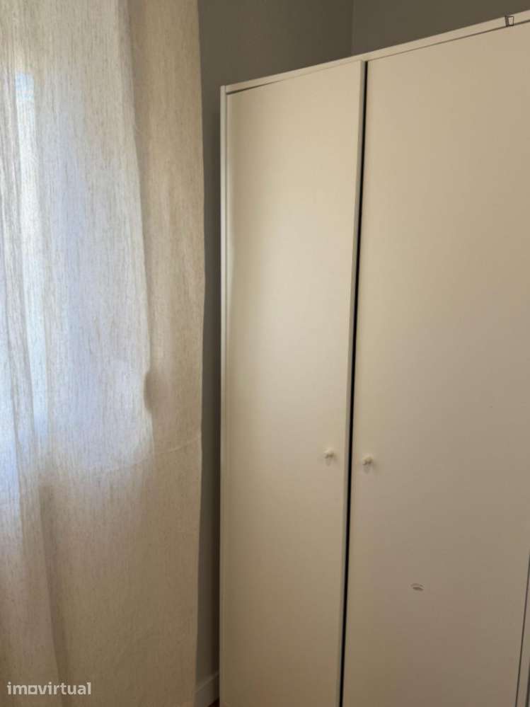 Quarto - localizado em Amadora Lisbon - Grande imagem: 3/28
