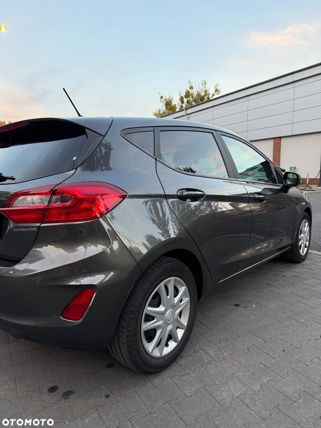 Ford Fiesta 1.0 EcoBoost SYNC Edition ASS - 4