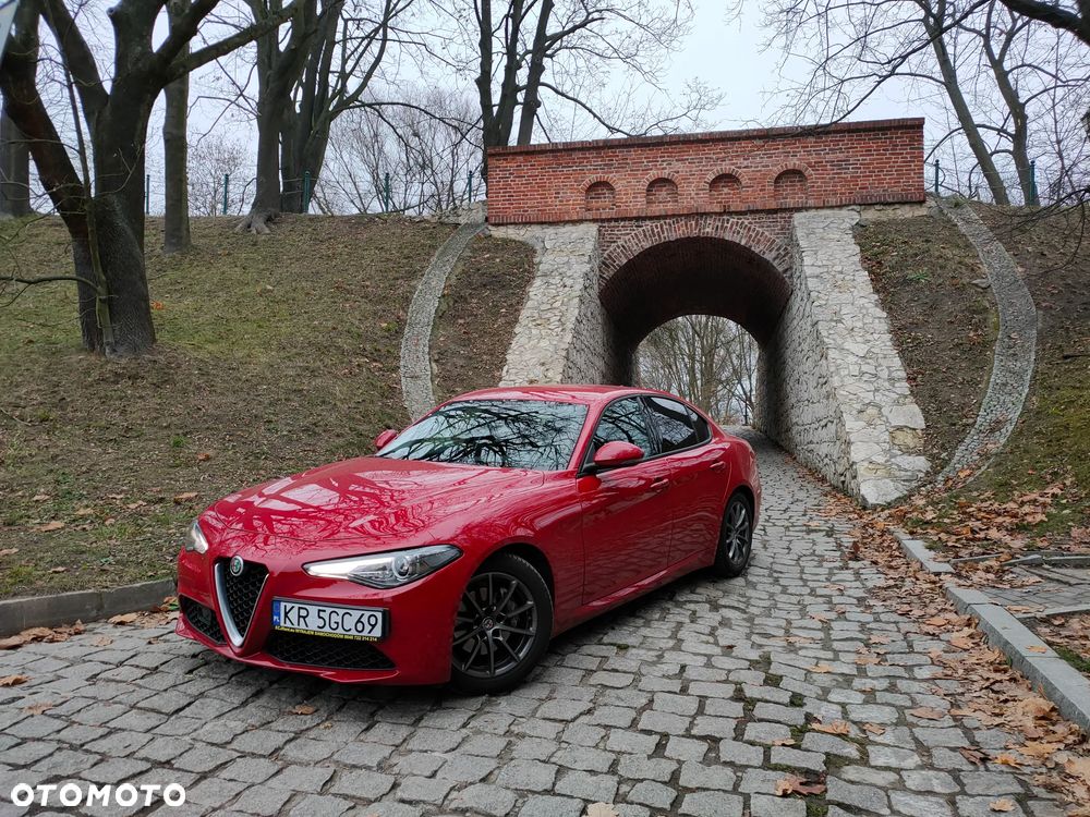 Alfa Romeo Giulia 2.0 Turbo Business - 4