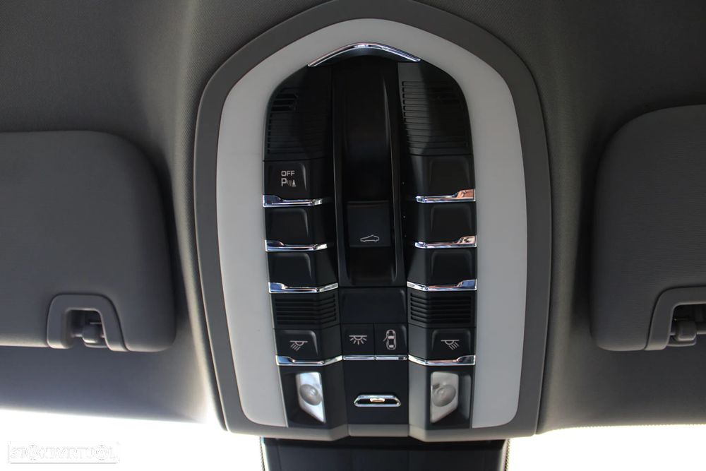 Porsche Panamera S Hybrid - 45