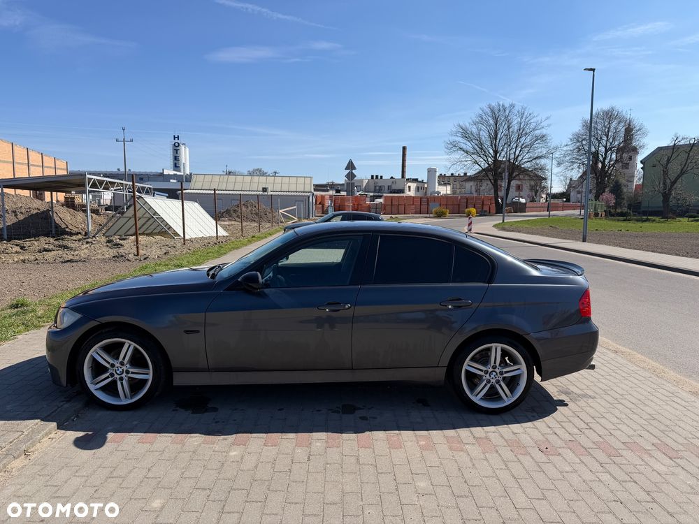 BMW Seria 3 2007 photo 2