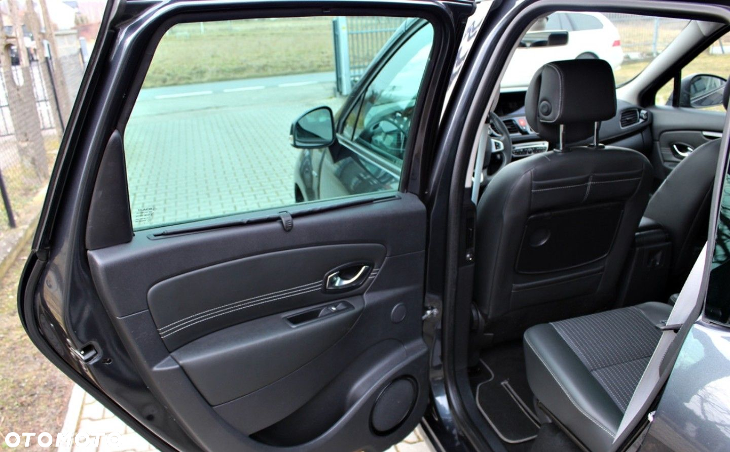 Renault Scenic - 12