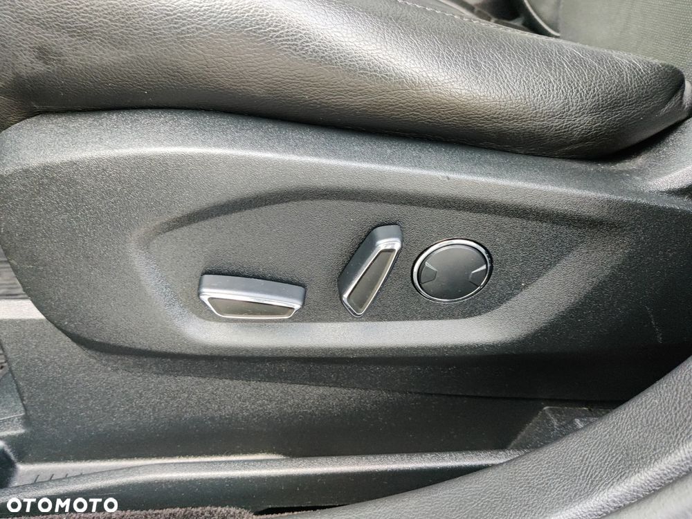 Ford Edge 2.0 TDCi Twin-Turbo 4WD Titanium - 16