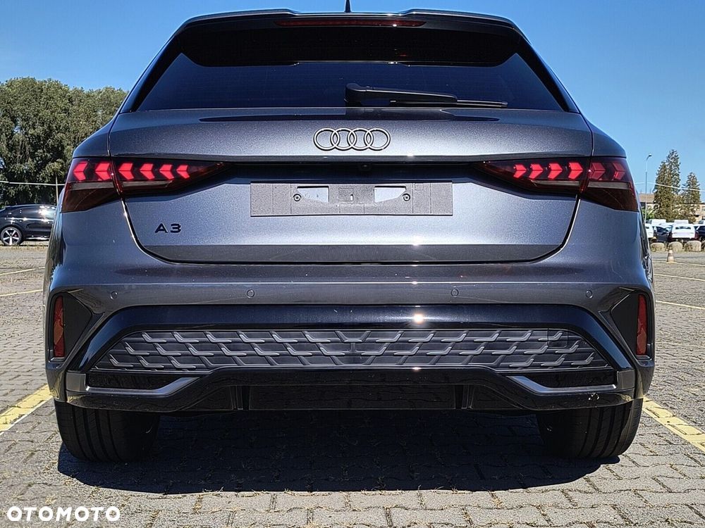 Audi A3 Sportback - 11