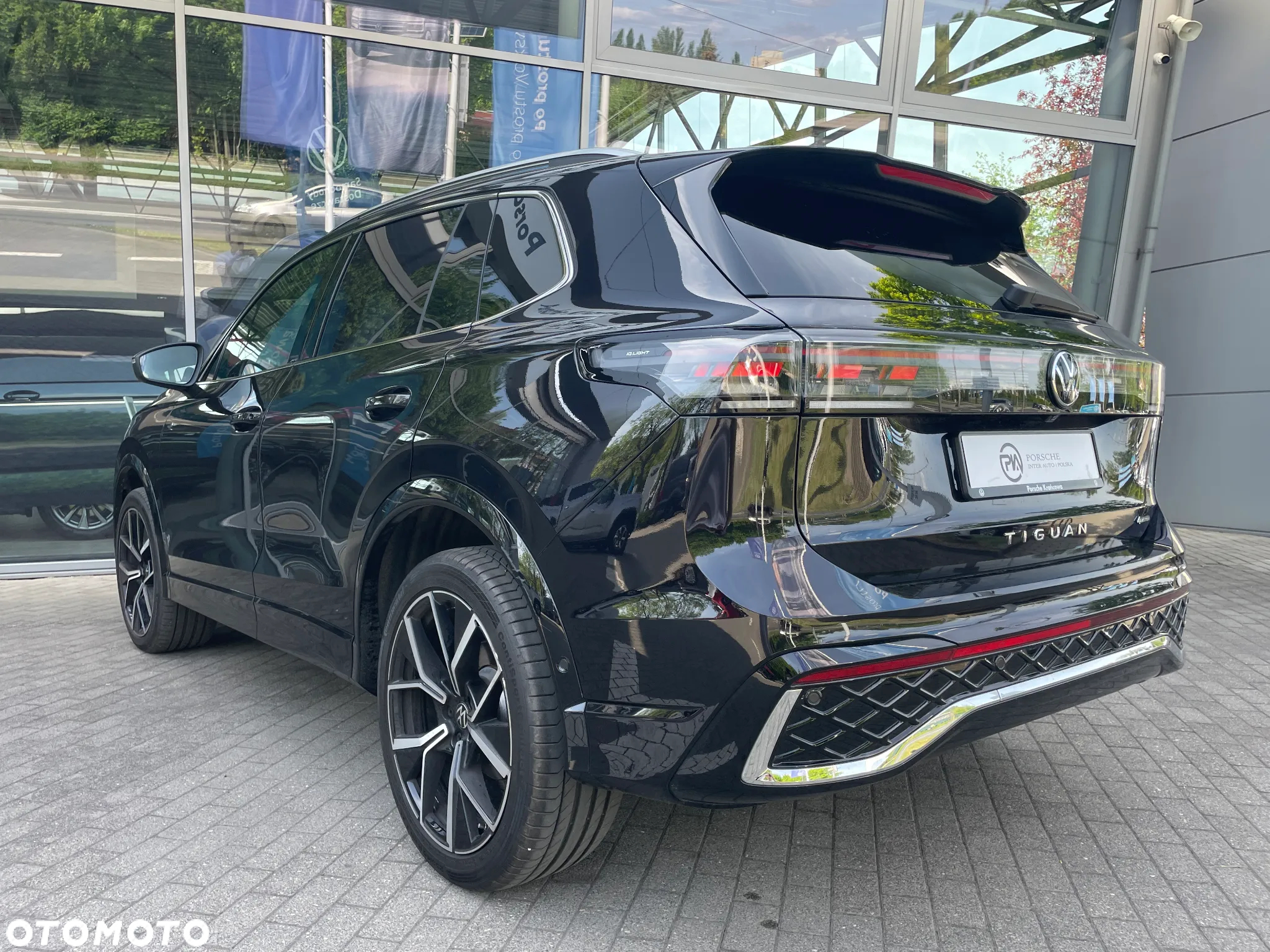 Volkswagen Tiguan 2.0 TDI 4Mot R-Line DSG - 6