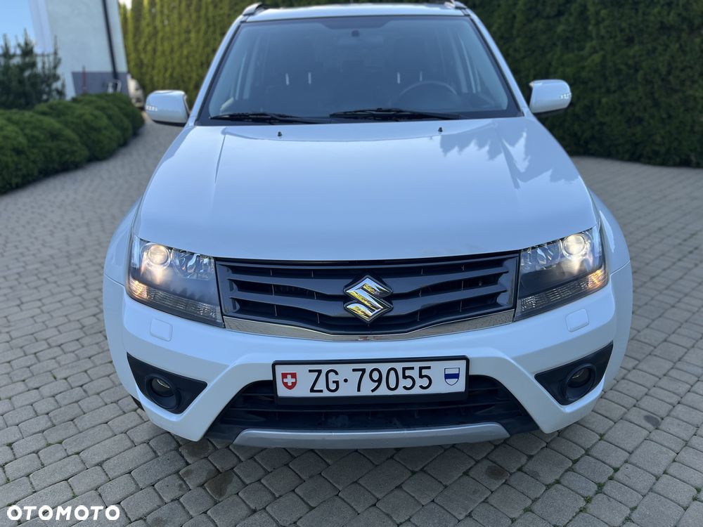 Suzuki Grand Vitara 2.4 De Luxe - 30