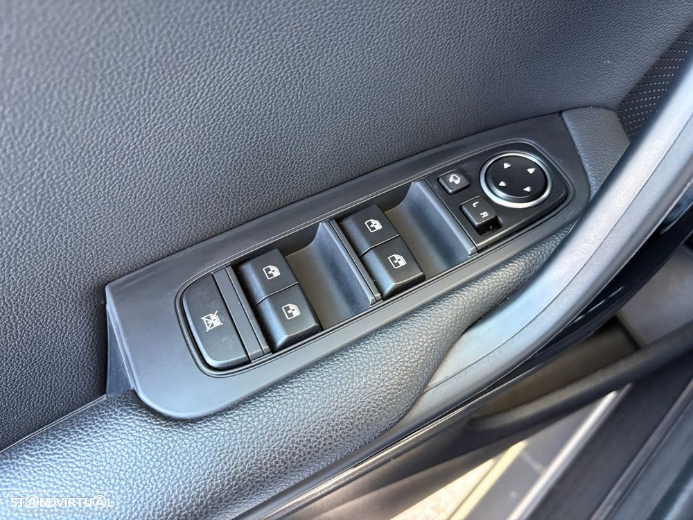 Kia Ceed SW 1.6 CRDi TX+SRF - 14