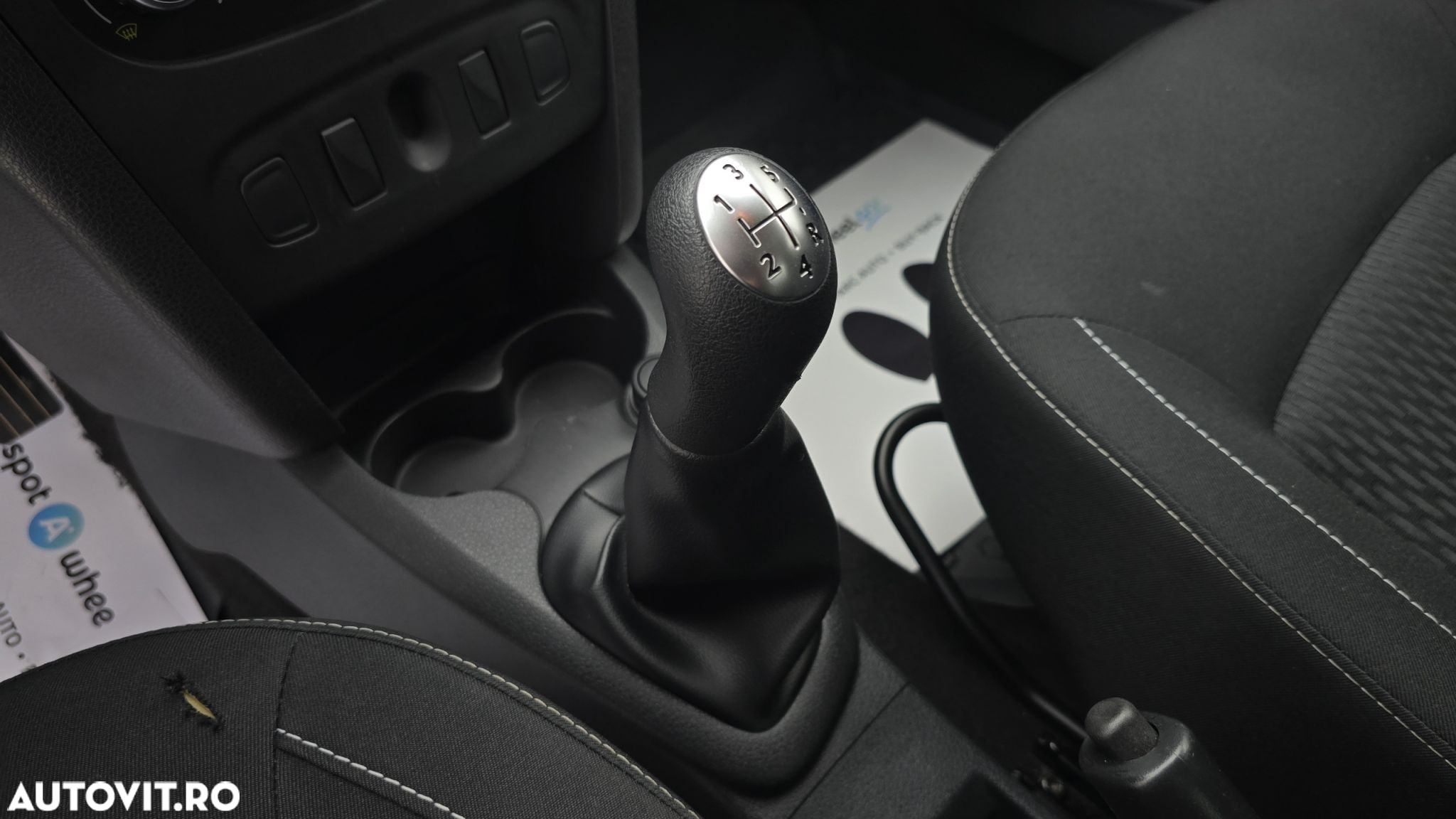 Dacia Logan 0.9 TCe Laureate - 17