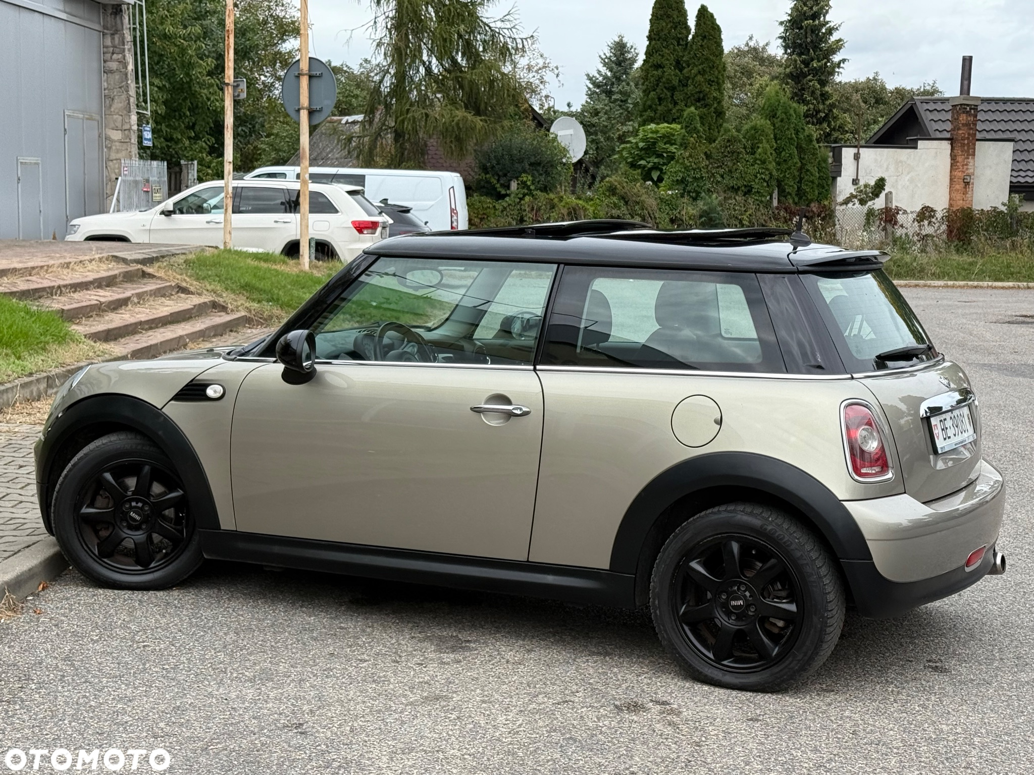 MINI Cooper Standard - 13