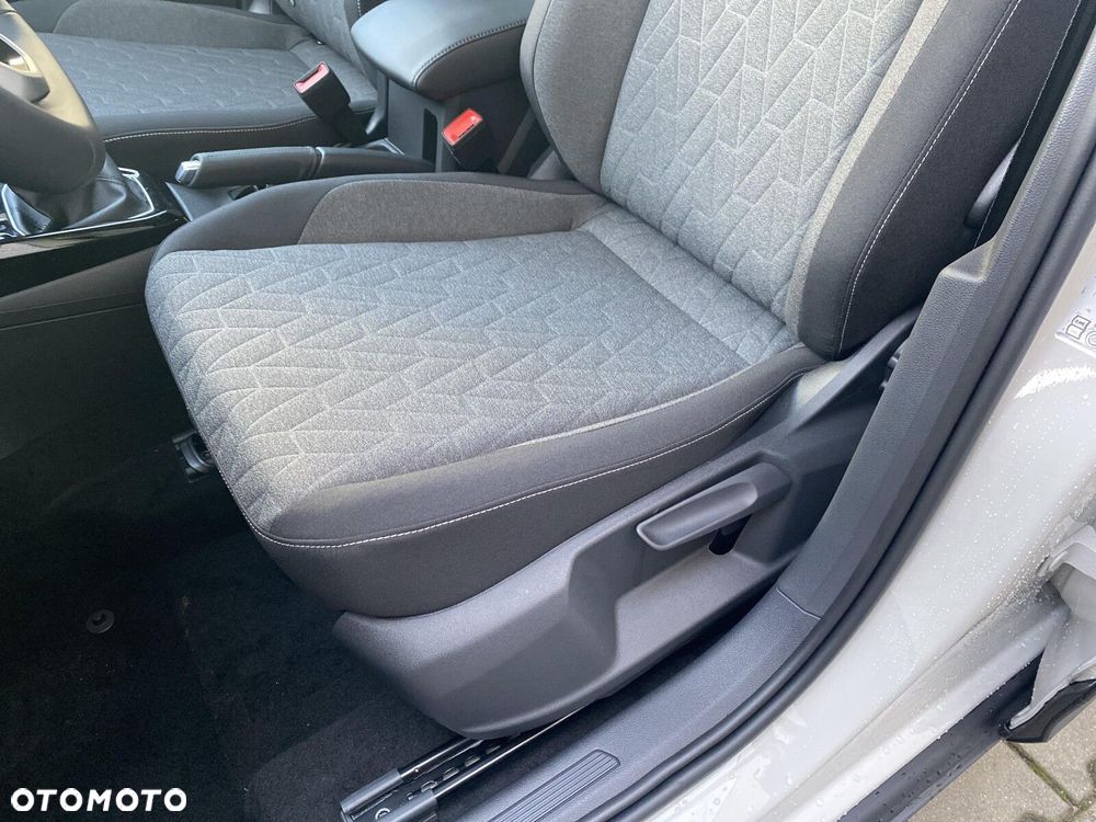 Volkswagen T-Cross - 12