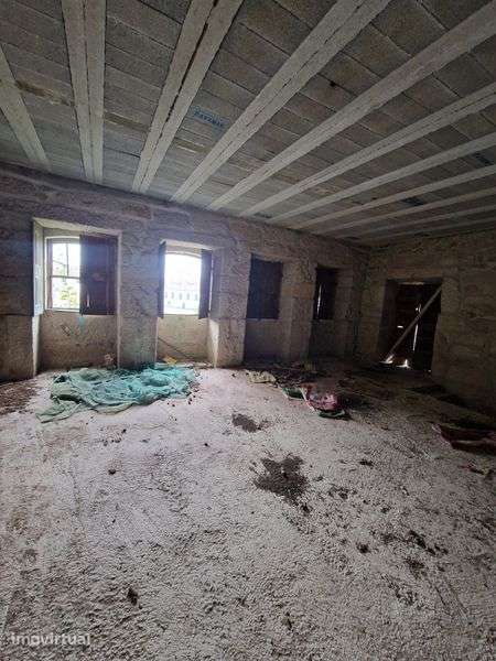 Alugo casa centenária - Grande imagem: 3/5