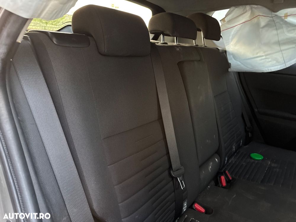 Toyota Auris - 26