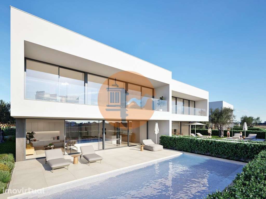 Moradia Isolada V4 com Piscina - O Refúgio de Luxo que Você Merece ... - Grande imagem: 3/26