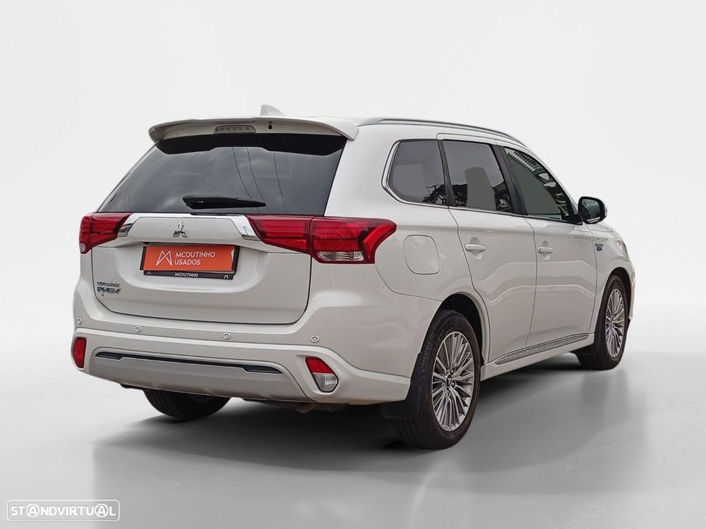 Mitsubishi Outlander 2.4 Intense - 5