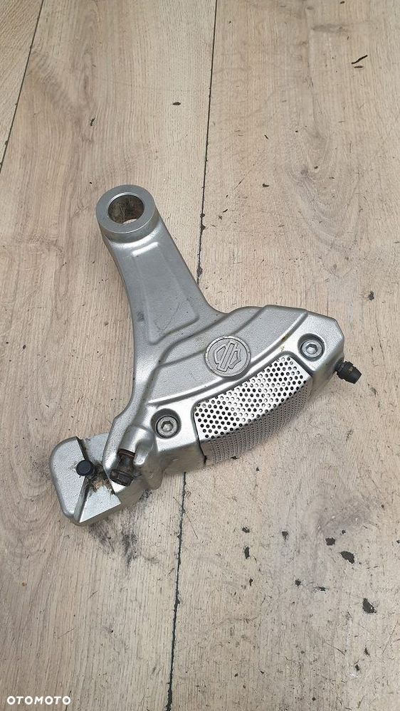 Zacisk hamulcowy tył jarzmo Harley Davidson V-Rod Street Rod - 3