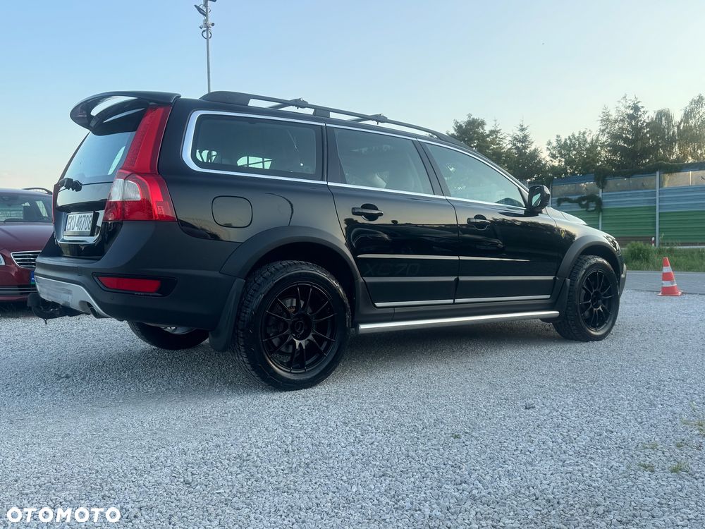 Volvo XC 70 D5 AWD Geartronic Summum - 11