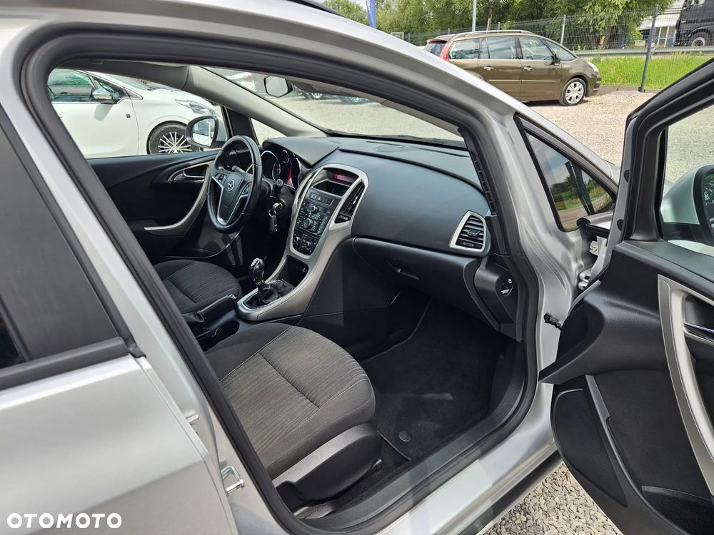 Opel Astra 1.4 EcoFLEX Innovation - 19
