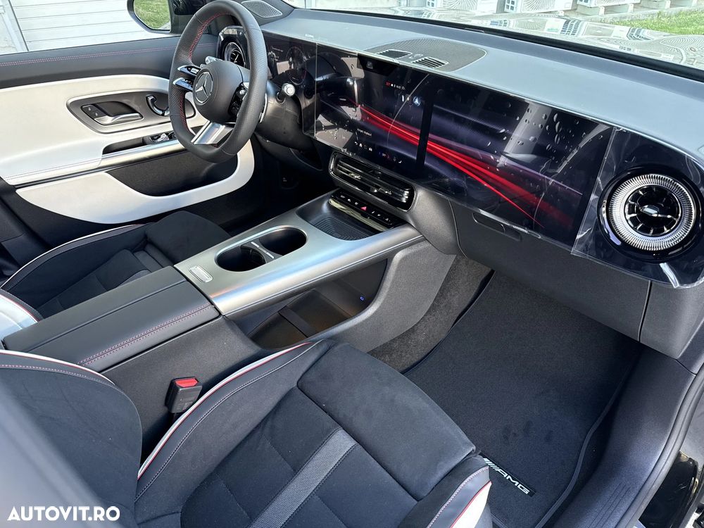 Mercedes-Benz GLB - 21