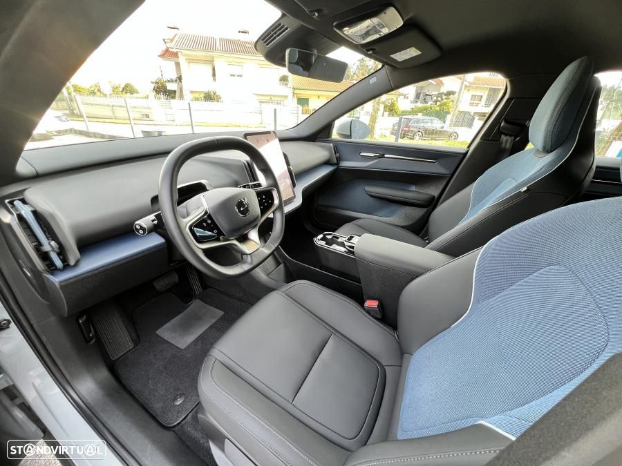 Volvo EX30 69 kWh Single Motor Extended Range Core - 23